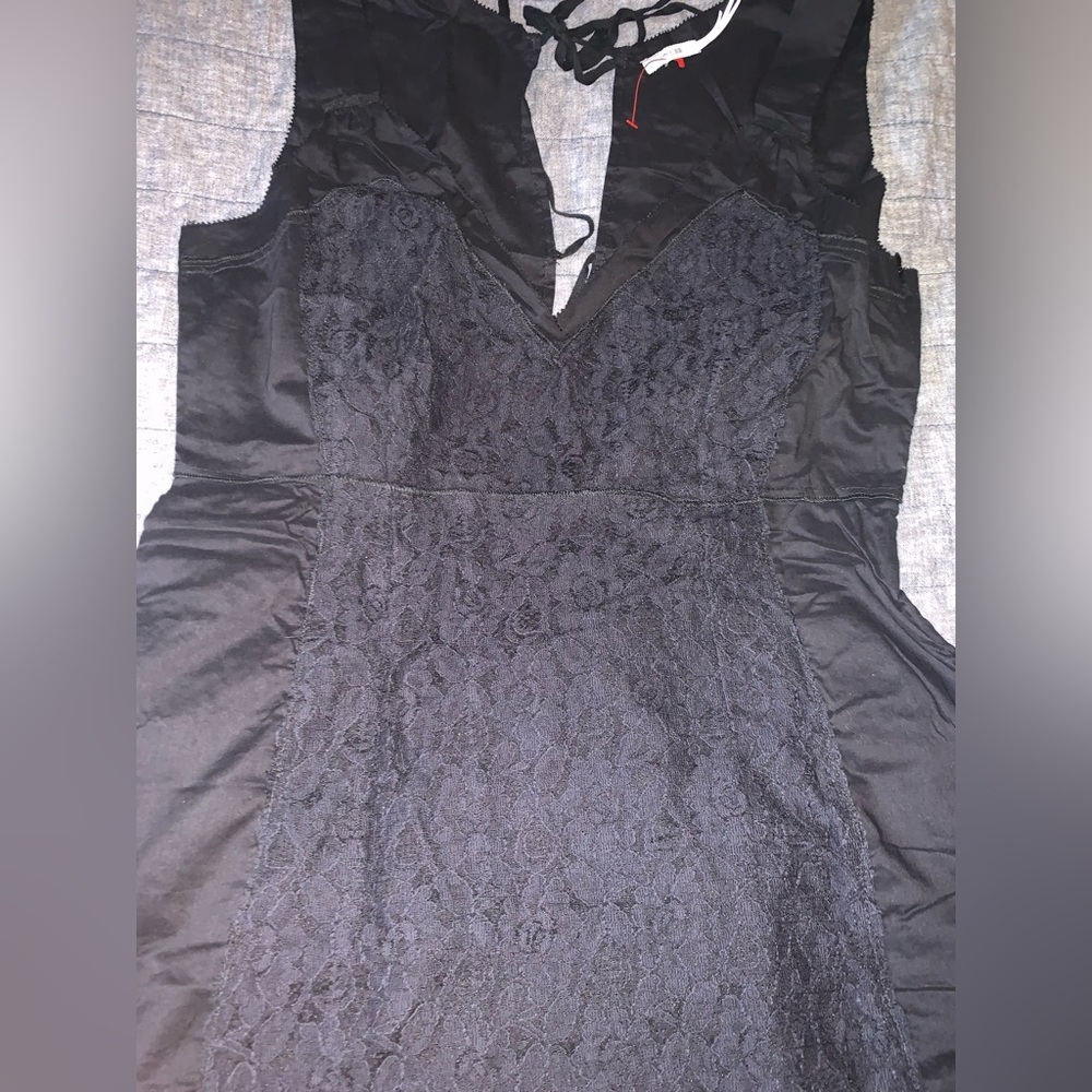 Kimchi Blue Mini Black dress - Picture 4 of 13